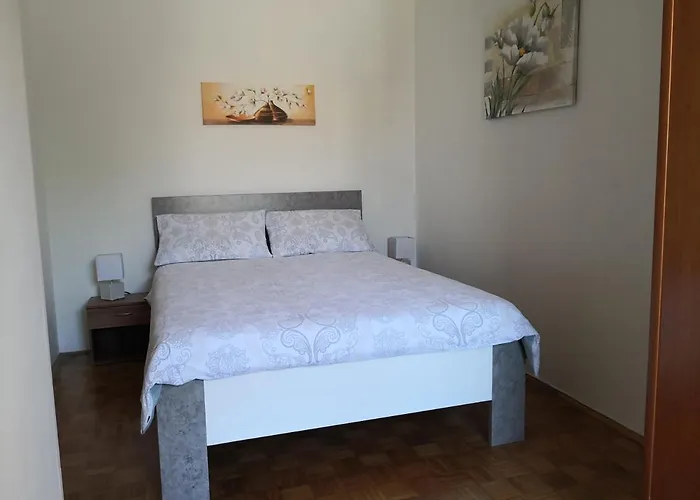 Apartment Elena