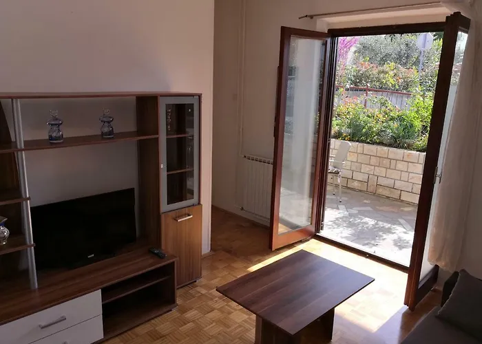 Apartment Elena